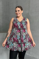 Büyük Beden V Yaka Sıfır Kol Çiçek Desenli Bluz 302261