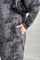 Büyük Beden Uzun Kollu Bisiklet Yaka Cepli Desenli Elbise 106-75