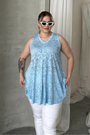 Büyük Beden V Yaka Sıfır Kol Dantel Detaylı Astarsız Bluz 302965