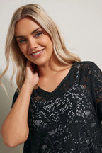 Büyük Beden V Yaka Sıfır Kol Astarsız Dantel T-shirt 304094