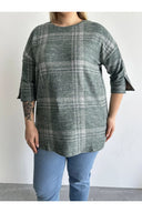 Büyük Beden Yarım Kollu Düğme Detaylı Yumuşak Dokulu Kazak 302780