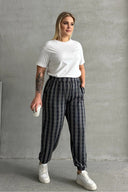 Büyük Beden Beli ve Paçası Lastikli Çizgili Cepli Pantolon 89-71