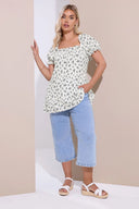 Büyük Beden Çiçek Desenli Bürümcük Kumaş Kare Yaka Kolları Fırfırlı Bluz 322661