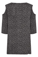 Büyük Beden Açık Omuz Detaylı Puantiyeli Yarım Kollu Bluz 300404