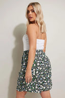 Büyük Beden Beli Lastikli Desenli Bol Kesim Likralı Cepli Şort 145288