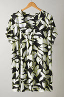 Büyük Beden V Yaka Kısa Kollu Yaprak Desenli Bluz 615244