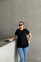 Büyük Beden Kısa Kollu Bisiklet Yaka Yanları Yırtmaçlı Basic T-shirt RFT-01
