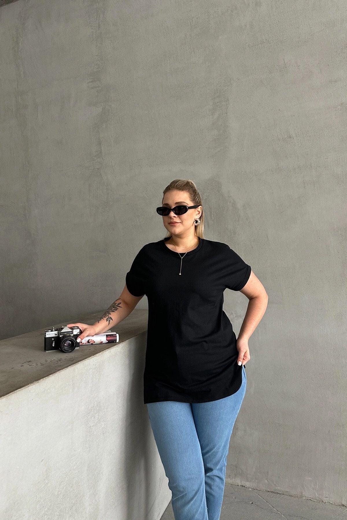 Büyük Beden Kısa Kollu Bisiklet Yaka Yanları Yırtmaçlı Basic T-shirt RFT-01