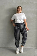 Büyük Beden Beli ve Paçası Lastikli Çizgili Cepli Pantolon 89-71