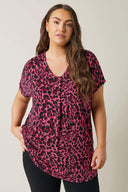 Büyük Beden Çentik Yaka Kısa Kollu Leopar Desenli Bluz 615606