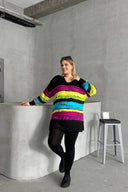 Büyük Beden V Yaka Çizgili Yanları Yırtmaçlı Uzun Kollu Bluz 302014