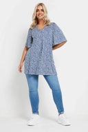 Büyük Beden V Yaka Kısa Kollu Eteği Bollaşan Desenli Bluz 303624