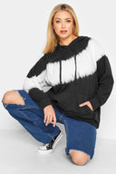 Büyük Beden Batik Desenli Önü Cepli Kapüşonşlu Sweatshirt 172208