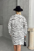 Büyük Beden Uzun Kollu Bisiklet Yaka Zebra Desenli Mini Elbise 84-194