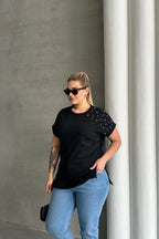 Büyük Beden Kısa Kollu Bisiklet Yaka Yanları Yırtmaçlı Boncuklu Basic T-shirt RFT-03