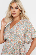 Büyük Beden Kısa Kollu V Yaka Önü Kuşaklı Desenli Eteği Bollaşan Bluz 321935