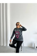 Büyük Beden Bisiklet Yaka Baskılı Pul Detaylı Yıkamalı Sweatshirt 301252