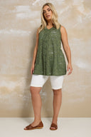 Büyük Beden V Yaka Sıfır Kol Astarsız Dantel T-shirt 304102