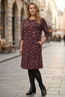 Büyük Beden Bisiklet Yaka Bordo Çiçek Desenli Dökümlü Cepli Diz Altı Elbise 270453