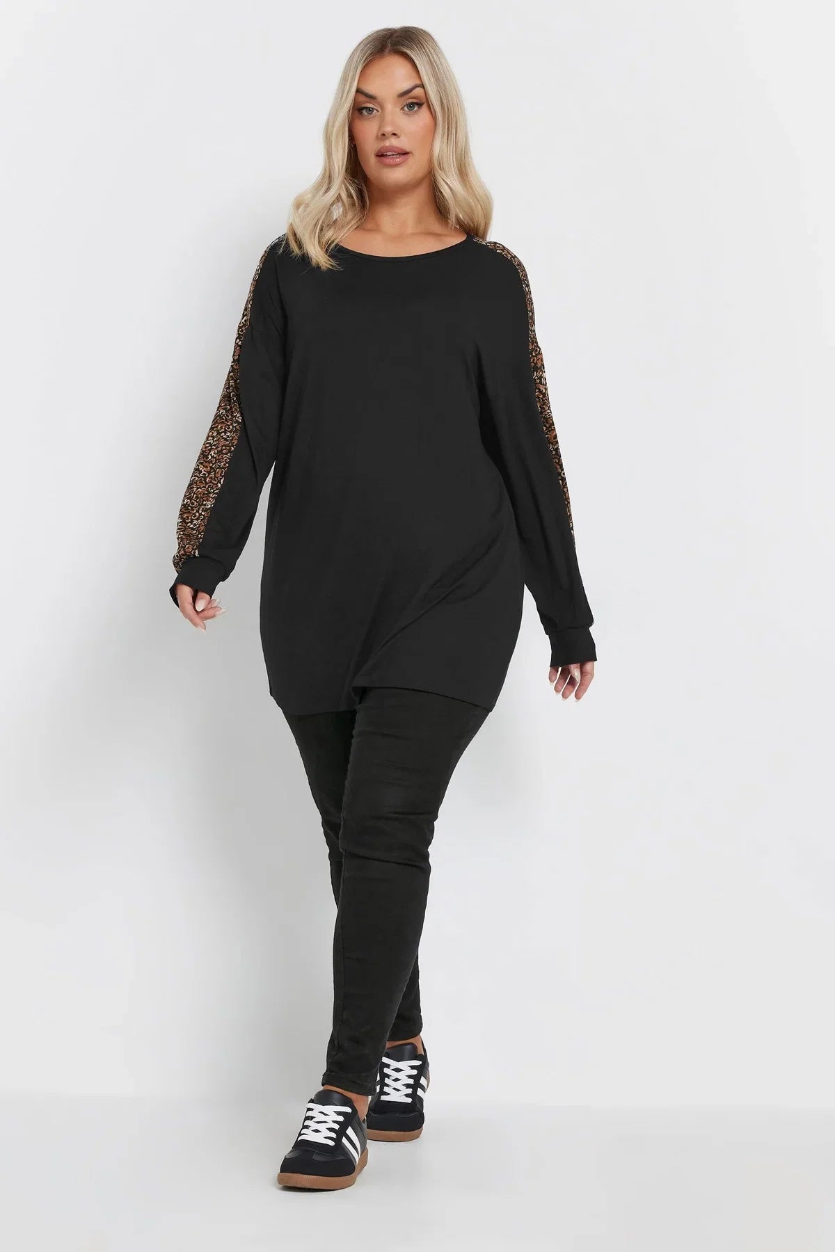Büyük Beden Bisiklet Yaka Uzun Kollu Leopar Desenli T-shirt 303781