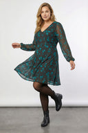 Büyük Beden Siyah Çiçek Desenli Kolları Tül Elbise 270367