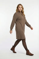Büyük Beden Yakası Fermuar Detaylı Kahve Yumoş Elbise 106-39