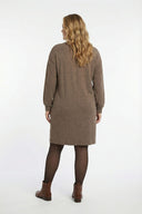 Büyük Beden Yakası Fermuar Detaylı Kahve Yumoş Elbise 106-39