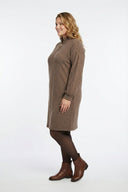 Büyük Beden Yakası Fermuar Detaylı Kahve Yumoş Elbise 106-39