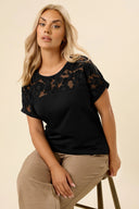 Büyük Beden Bisiklet Yaka Tül Detaylı Kısa Kollu T-shirt 321125