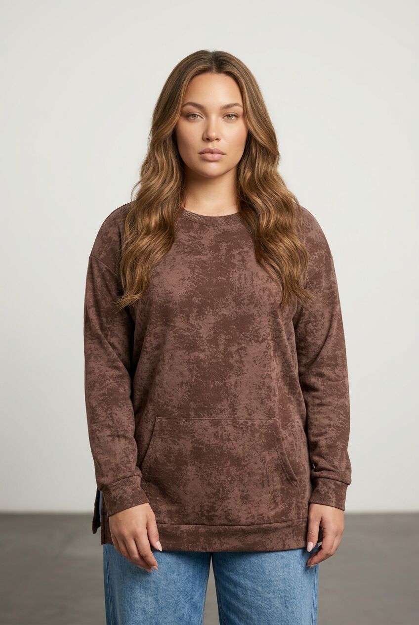 Kahverengi desenli büyük beden kadın sweatshirt ön çekim