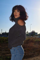 Omzu Boncuk Detaylı Boğazlı Triko Kazak MY-170