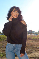 Omzu Boncuk Detaylı Boğazlı Triko Kazak MY-170