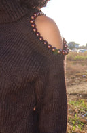 Omzu Boncuk Detaylı Boğazlı Triko Kazak MY-170