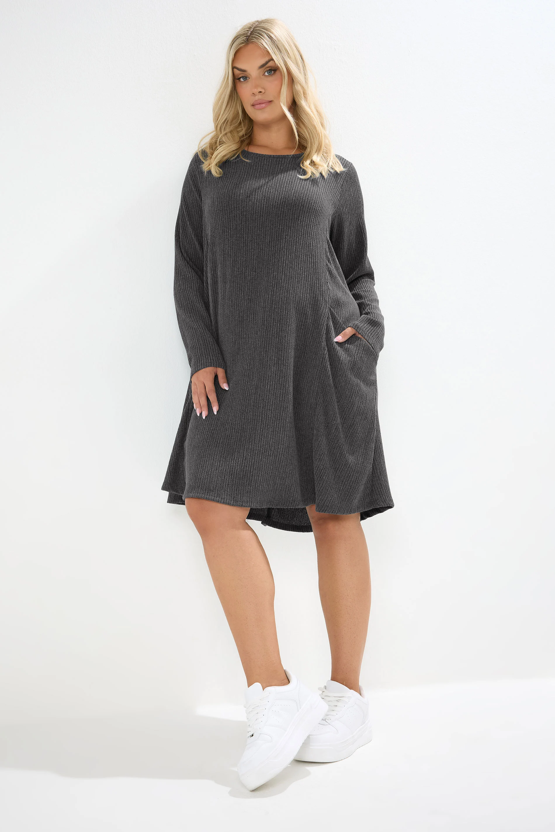 Büyük Beden Uzun Kollu Bisiklet Yaka Cepli Fitilli Elbise 304008