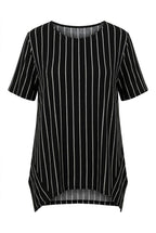 Siyah çizgili büyük beden kadın t-shirt ön çekim