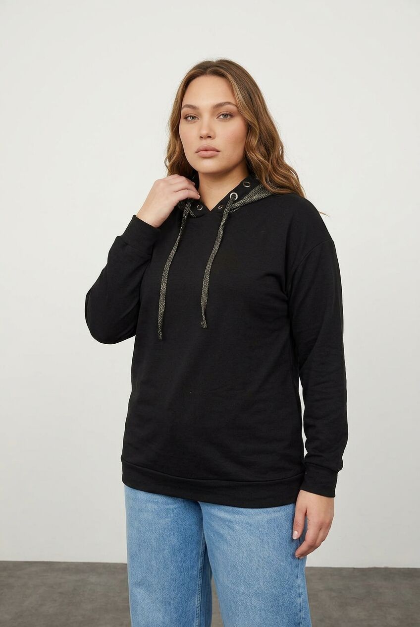 Siyah desenli büyük beden kadın sweatshirt ön çekim