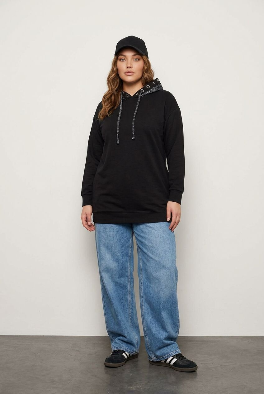 Siyah desenli büyük beden kadın sweatshirt ön görünüm