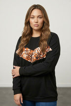 Siyah leopar desenli büyük beden kadın sweatshirt ön
