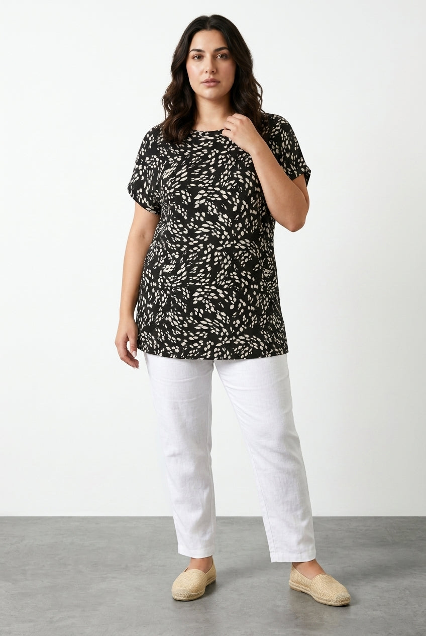 Desenli Kısa Kollu T-shirt