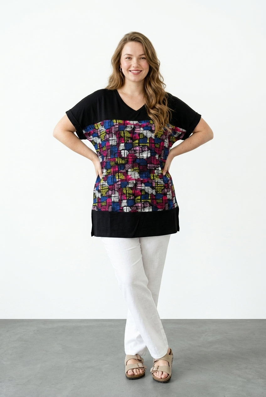 V Yaka Renk Bloklu T-shirt