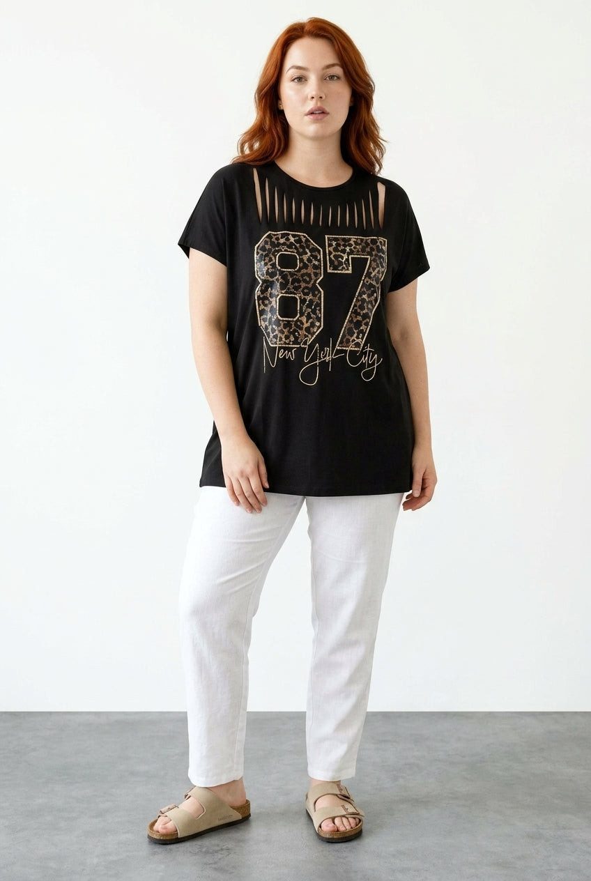 Önü Kesikli Baskılı T-shirt