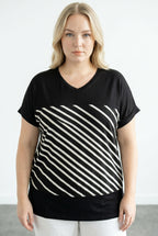 Yırtmaçlı Çizgili Bol Kalıp T-shirt