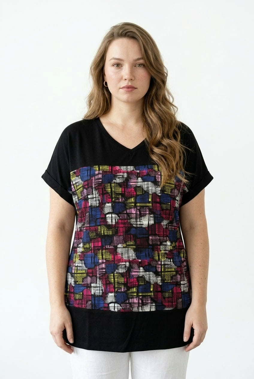V Yaka Renk Bloklu T-shirt