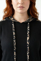 Leopar Desenli Kapüşonlu Sweatshirt