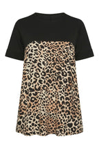 Leopar Desenli T-shirt
