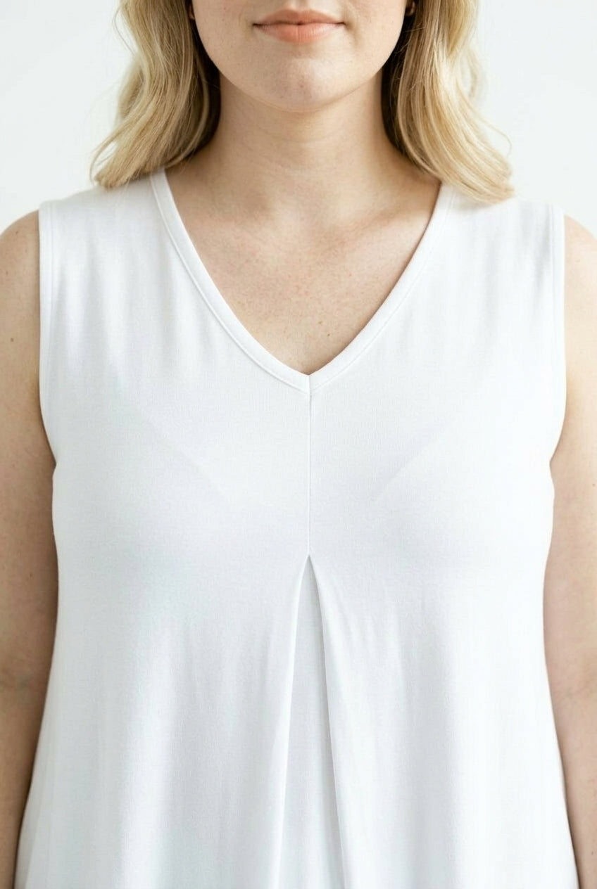 V Yaka Pileli Kolsuz T-shirt