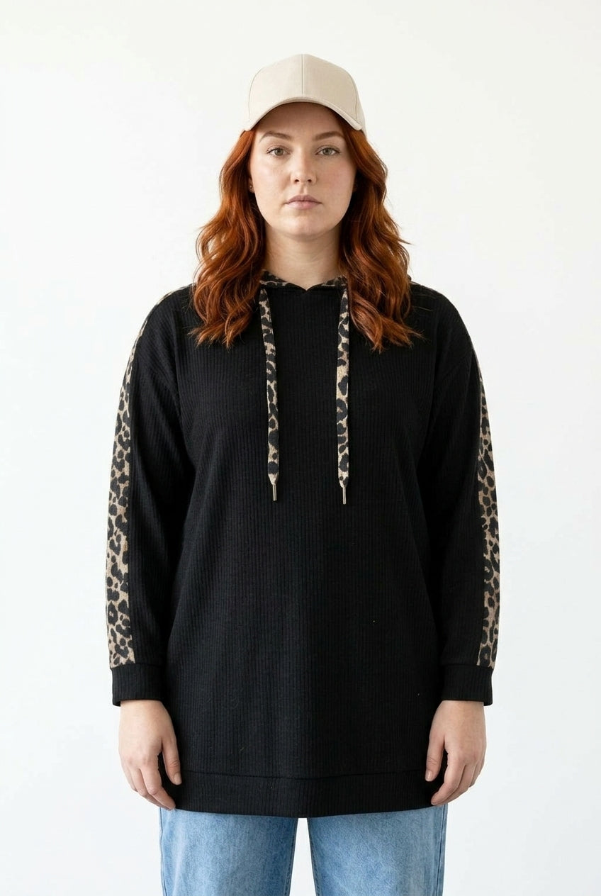 Leopar Desenli Kapüşonlu Sweatshirt