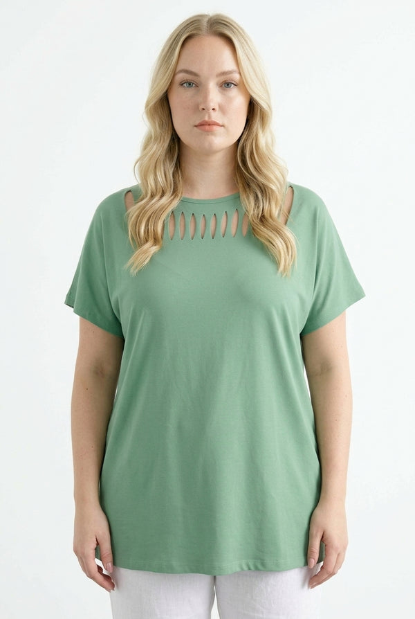 Önü Kesikli T-shirt