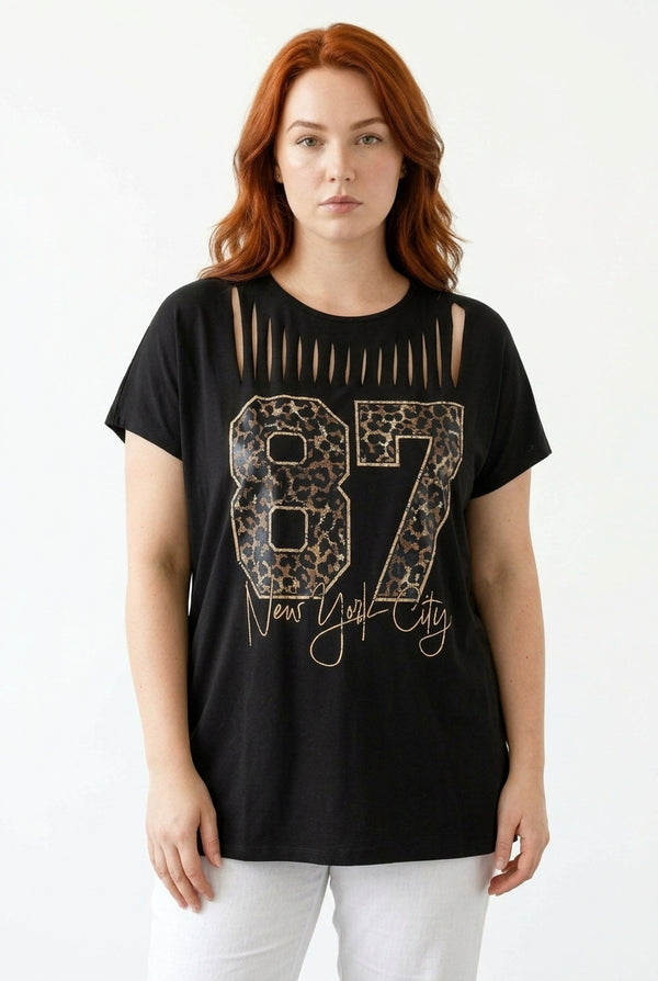 Önü Kesikli Baskılı T-shirt