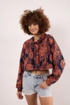 Oversize Uzun Kolları Lastikli Kapüşonlu Desenli Crop Kesim Sweatshirt